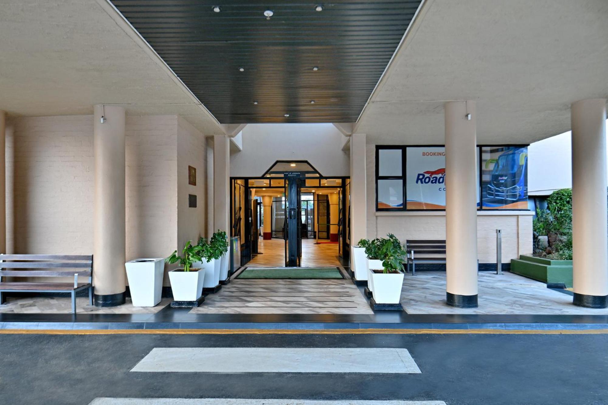 Holiday Inn - Harare By Ihg Buitenkant foto