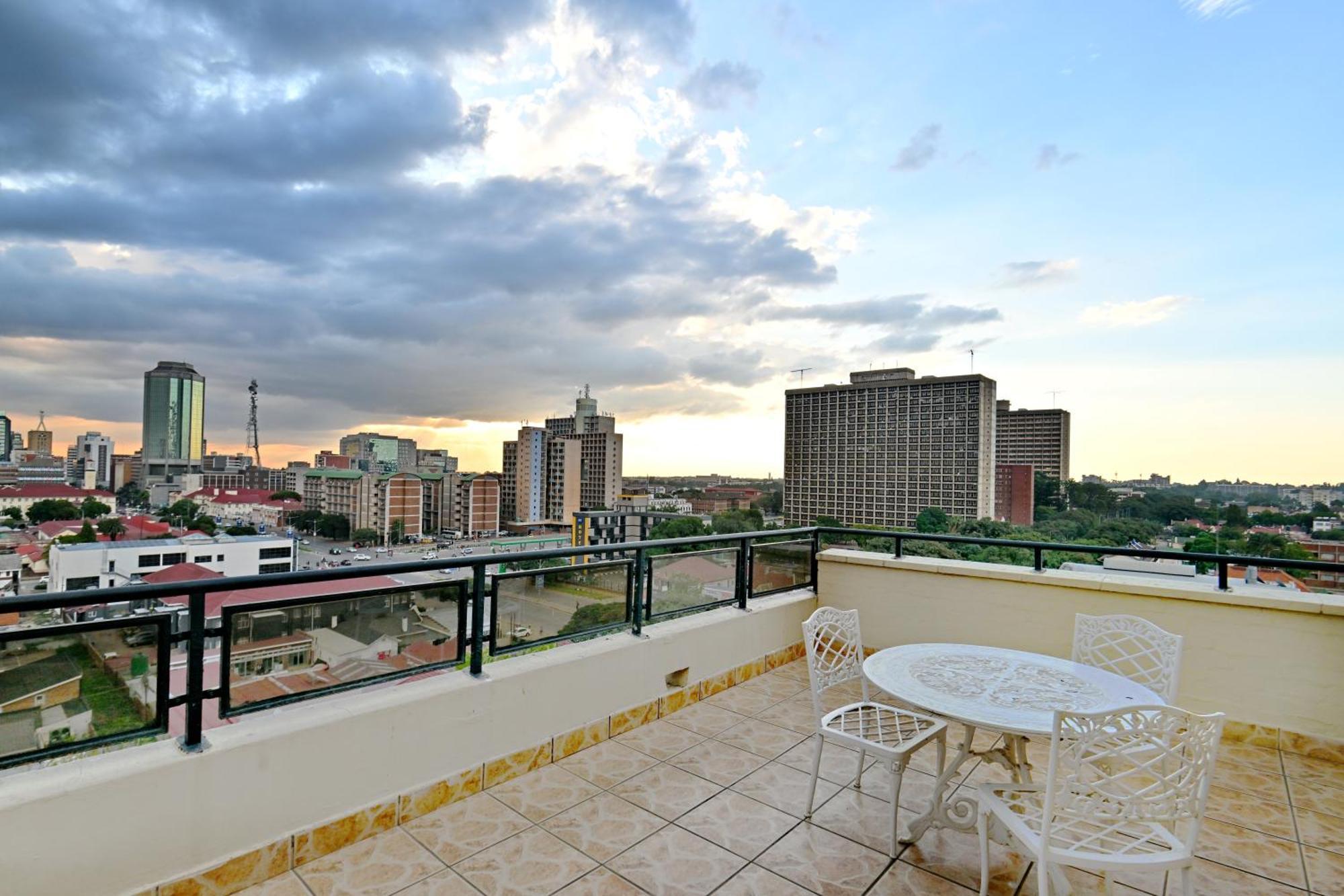 Holiday Inn - Harare By Ihg Buitenkant foto