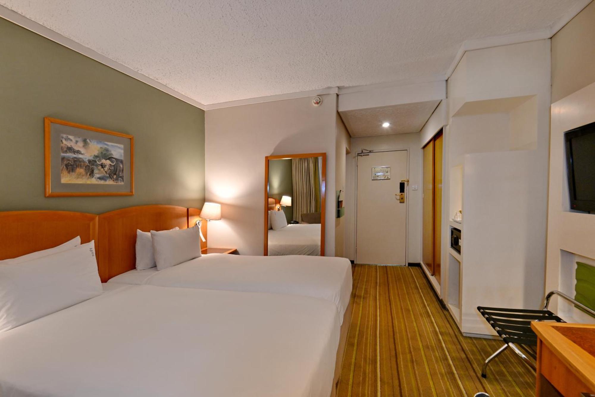 Holiday Inn - Harare By Ihg Buitenkant foto